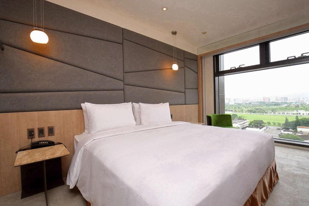 Kloud Hotel Taichung Exterior foto