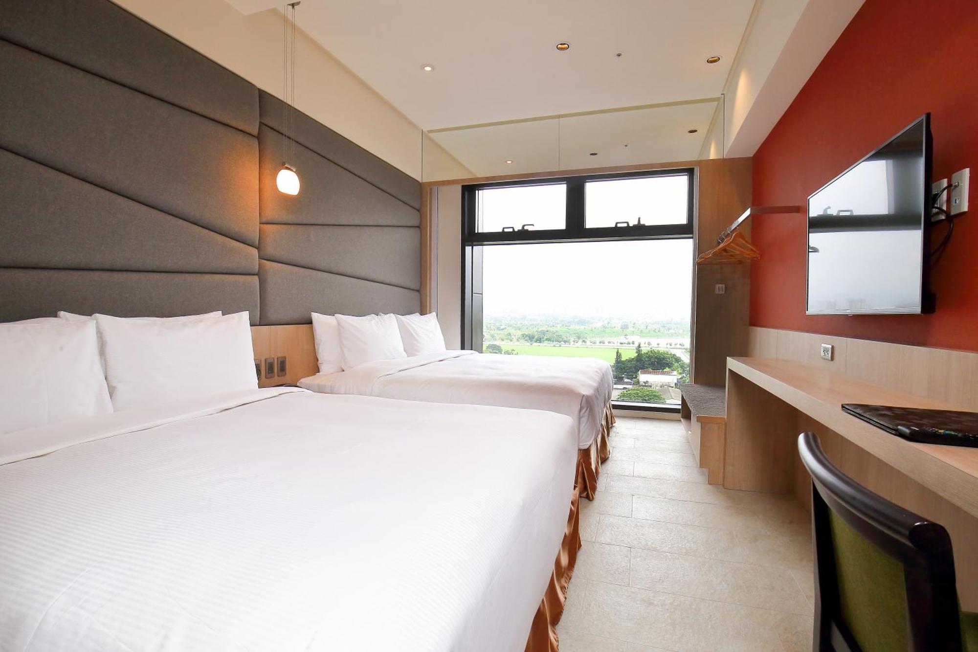 Kloud Hotel Taichung Exterior foto