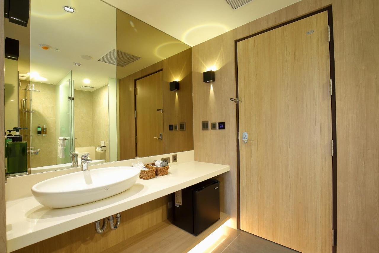 Kloud Hotel Taichung Exterior foto