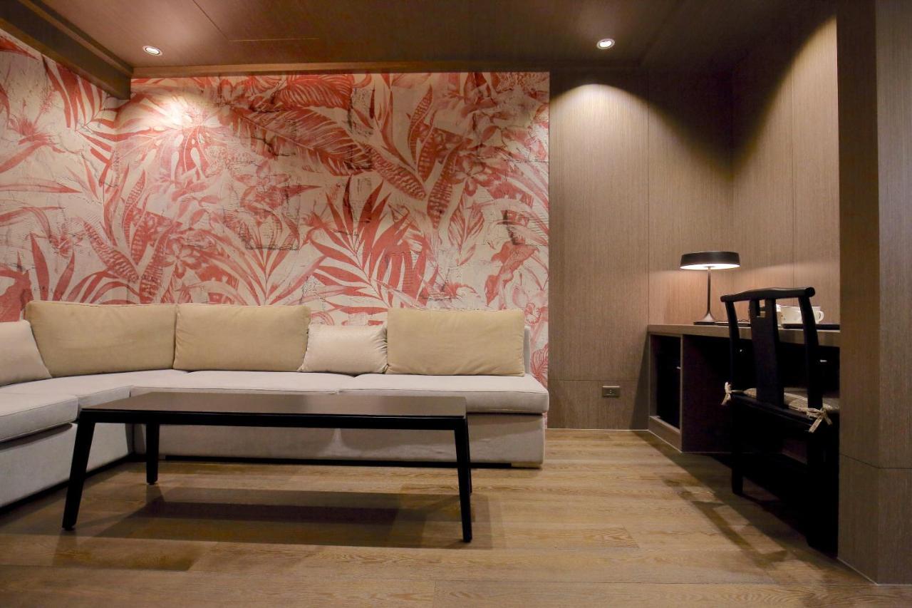 Kloud Hotel Taichung Exterior foto