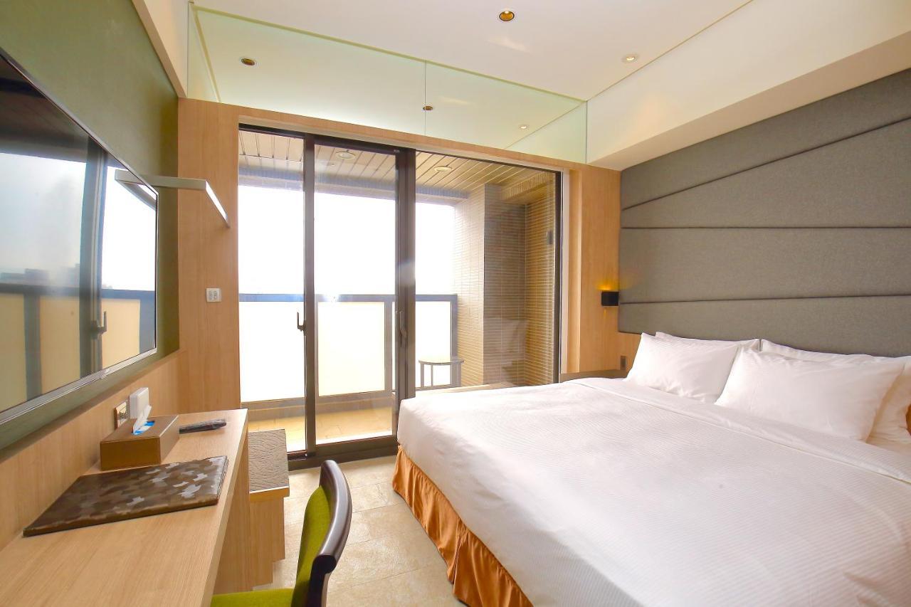 Kloud Hotel Taichung Exterior foto