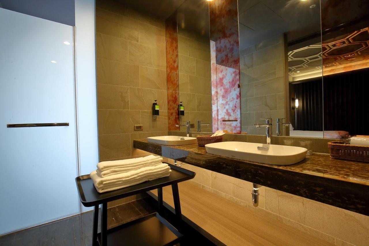 Kloud Hotel Taichung Exterior foto